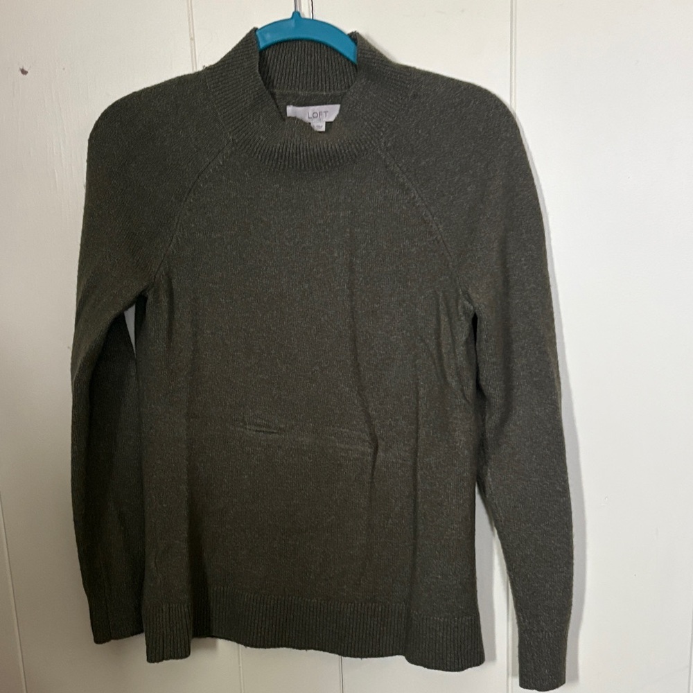 LOFT Women's Olive Green Mockneck Sweater